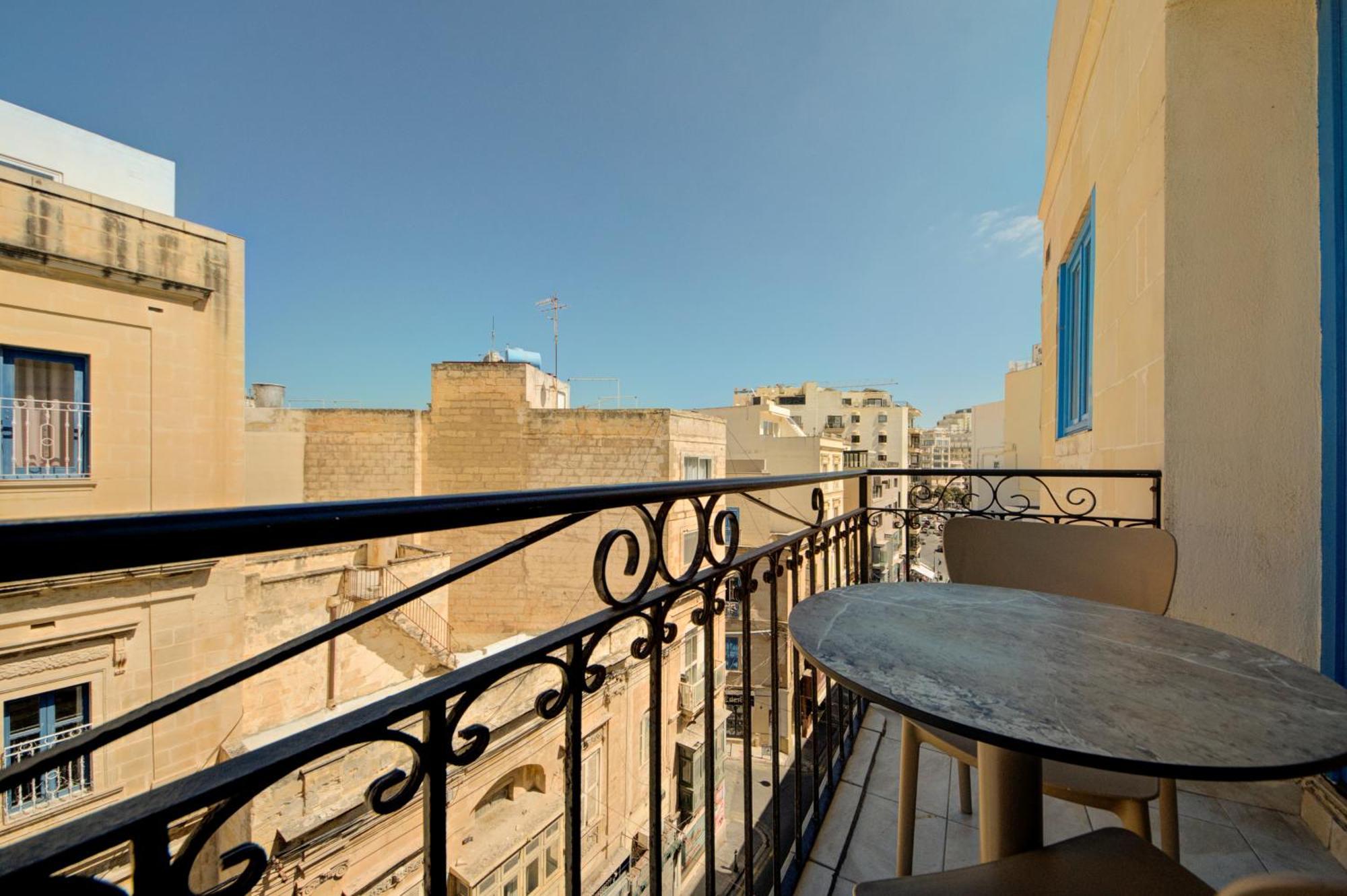 Sapphire Residences - Apartments & Penthouse In Central Sliema By Shortletsmalta Экстерьер фото