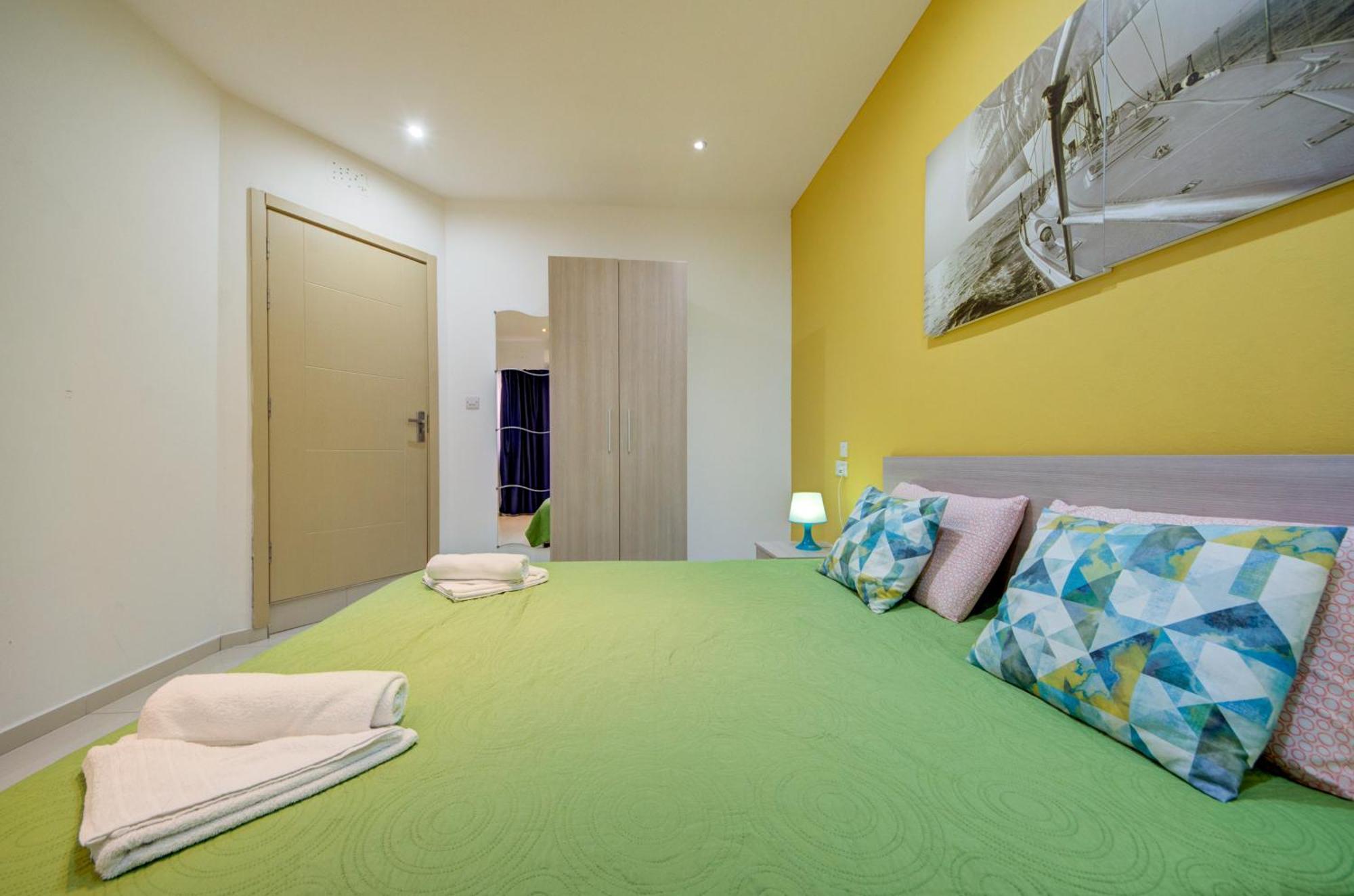 Sapphire Residences - Apartments & Penthouse In Central Sliema By Shortletsmalta Экстерьер фото